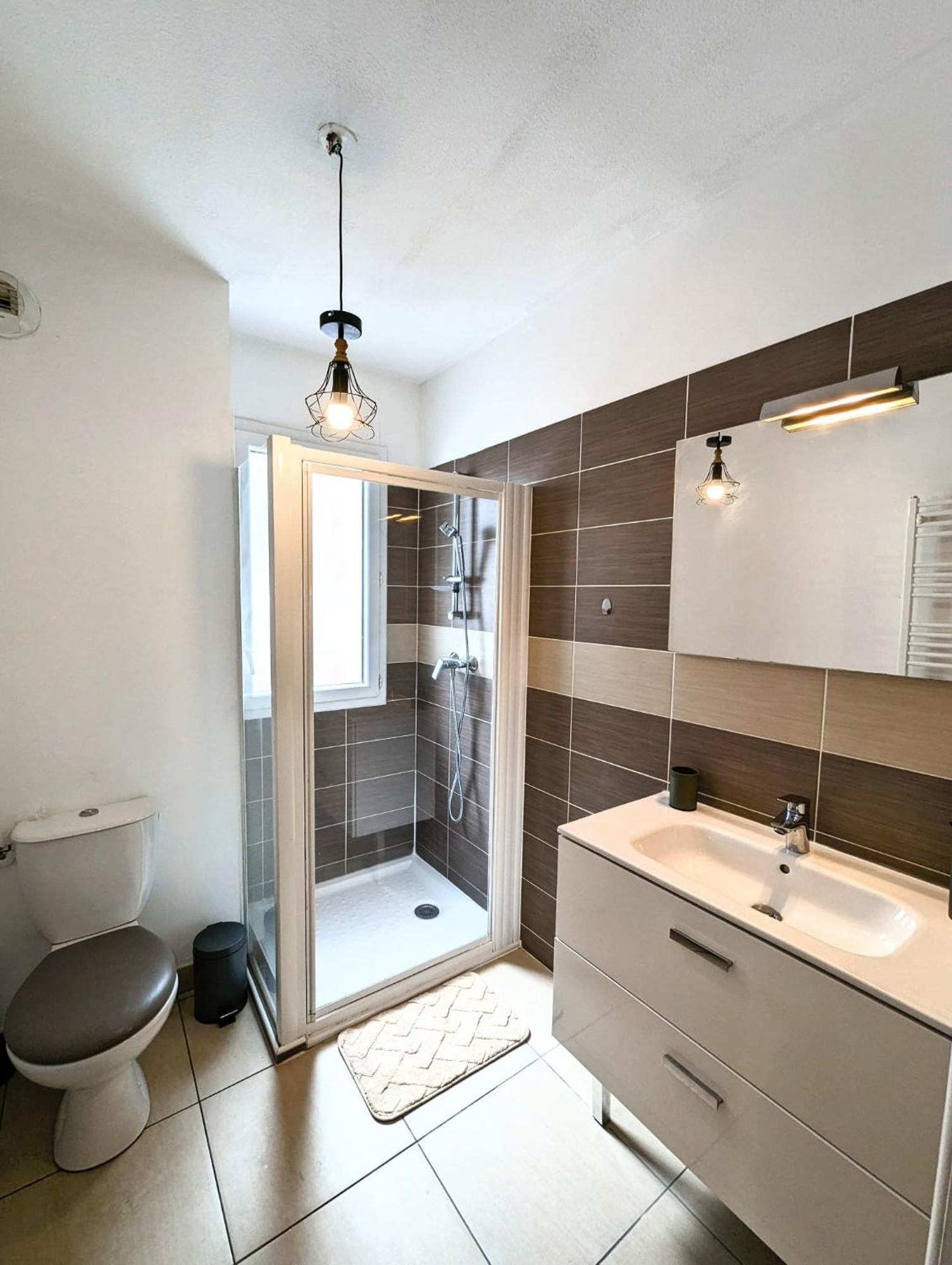 Vitrail Yourhosthelper Apartment